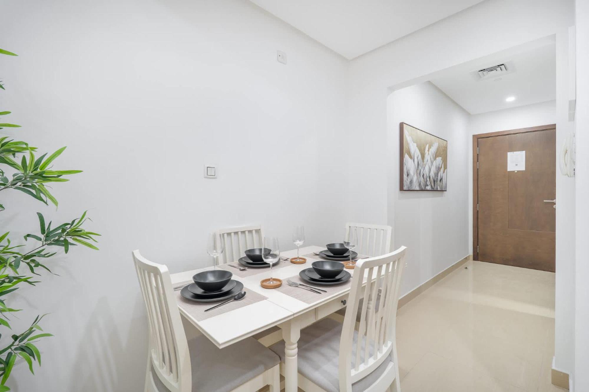 Apartment In Botanica Jvc Perfect For 3